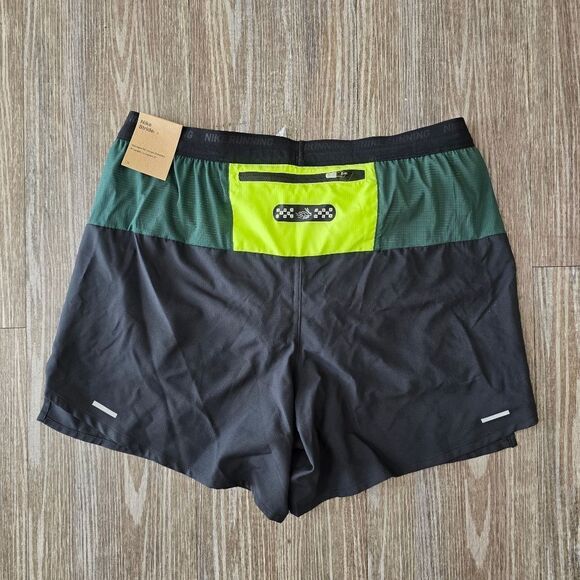 Nike Stride Dri-FIT 5" Lined Running Shorts Men's Small S Black Volt HF4562-010 - Picture 5 of 12